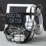 “Digital Detox: Balancing Screen Time for Improved Emotional Health”